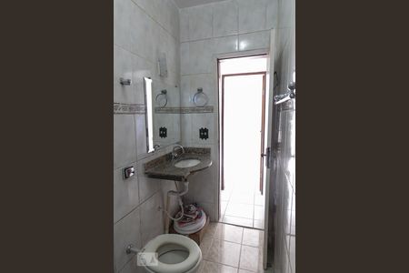 Apartamento à venda com 220m², 4 quartos e 1 vaga Apartamento à venda com 220m², 4 quartos e 1 vagaBanheiro Corredor