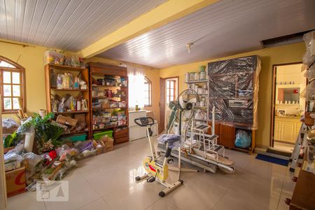 Casa à venda com 333m², 4 quartos e 5 vagasSalão