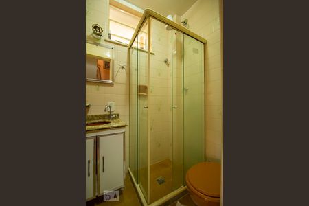 Casa à venda com 333m², 4 quartos e 5 vagasBanheiro 3