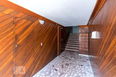 Apartamento à venda com 78m², 2 quartos e 1 vagaHall de entrada do prédio