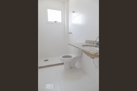 Apartamento à venda com 180m², 3 quartos e 3 vagasBanheiro da Suíte 2