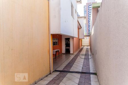 Casa à venda com 500m², 5 quartos e 11 vagasCorredor da Garagem