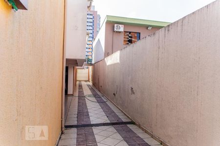 Casa à venda com 500m², 5 quartos e 11 vagasCorredor da Garagem