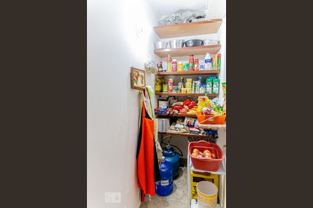 Casa à venda com 500m², 5 quartos e 11 vagasDispensa da Cozinha