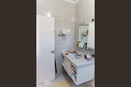 Casa à venda com 500m², 5 quartos e 11 vagasBanheiro da Suíte 2