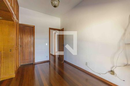 Apartamento para alugar com 260m², 3 quartos e 2 vagas Apartamento para alugar com 260m², 3 quartos e 2 vagasSuíte