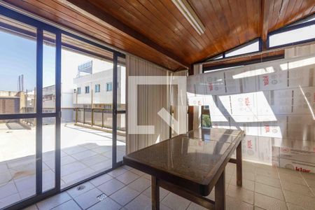 Apartamento para alugar com 260m², 3 quartos e 2 vagas Apartamento para alugar com 260m², 3 quartos e 2 vagasÁrea de Serviço