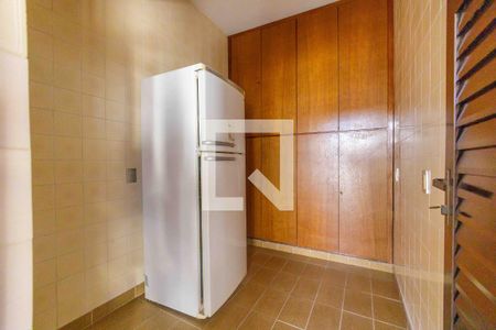 Apartamento para alugar com 260m², 3 quartos e 2 vagas Apartamento para alugar com 260m², 3 quartos e 2 vagasQuarto de Serviço