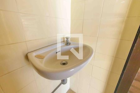 Apartamento para alugar com 260m², 3 quartos e 2 vagas Apartamento para alugar com 260m², 3 quartos e 2 vagasBanheiro de Serviço