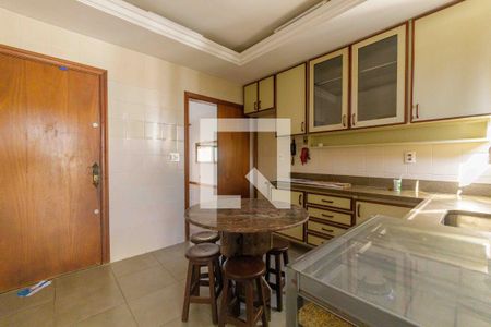 Apartamento para alugar com 260m², 3 quartos e 2 vagas Apartamento para alugar com 260m², 3 quartos e 2 vagasCozinha
