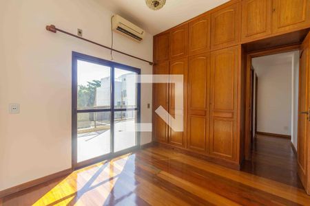 Apartamento para alugar com 260m², 3 quartos e 2 vagas Apartamento para alugar com 260m², 3 quartos e 2 vagasQuarto 2