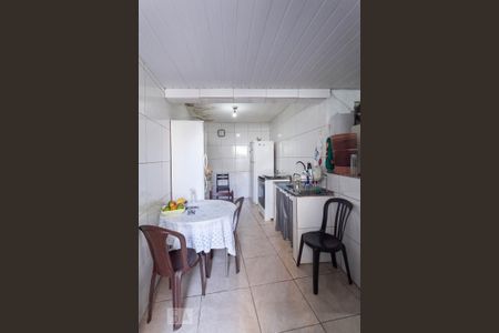 Casa à venda com 200m², 3 quartos e 5 vagasCozinha 