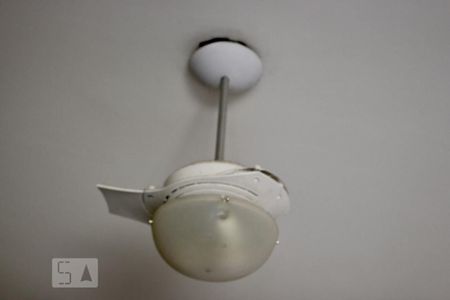 Casa de condomínio à venda com 230m², 3 quartos e 3 vagassuíte