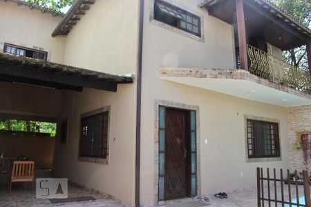 Casa de condomínio à venda com 230m², 3 quartos e 3 vagasÁrea comum