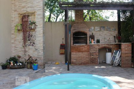 Casa de condomínio à venda com 230m², 3 quartos e 3 vagasÁrea comum - Piscina