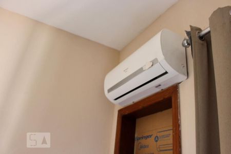 Casa de condomínio à venda com 230m², 3 quartos e 3 vagassuíte