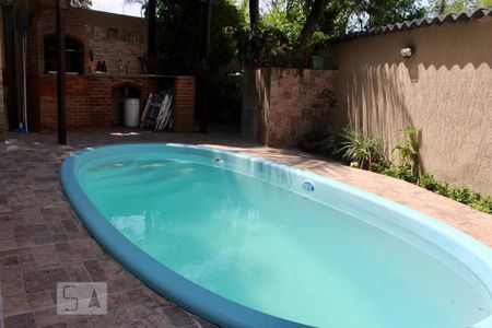 Casa de condomínio à venda com 230m², 3 quartos e 3 vagasÁrea comum - Piscina