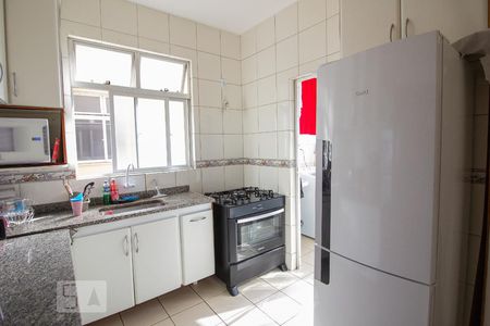 Apartamento à venda com 161m², 3 quartos e 3 vagas Apartamento à venda com 161m², 3 quartos e 3 vagasCozinha