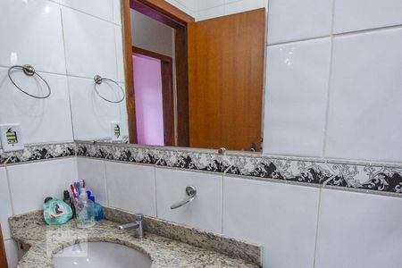 Apartamento à venda com 161m², 3 quartos e 3 vagas Apartamento à venda com 161m², 3 quartos e 3 vagasBanheiro Social