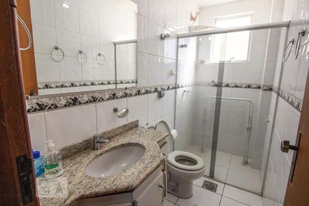 Apartamento à venda com 161m², 3 quartos e 3 vagas Apartamento à venda com 161m², 3 quartos e 3 vagasBanheiro Social
