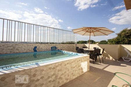 Apartamento à venda com 161m², 3 quartos e 3 vagas Apartamento à venda com 161m², 3 quartos e 3 vagasPiscina