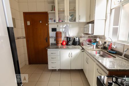 Apartamento à venda com 161m², 3 quartos e 3 vagas Apartamento à venda com 161m², 3 quartos e 3 vagasCozinha