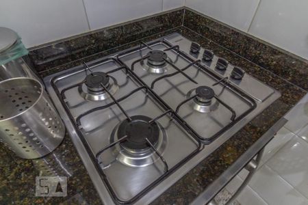 Apartamento à venda com 102m², 4 quartos e 2 vagas Apartamento à venda com 102m², 4 quartos e 2 vagasCozinha