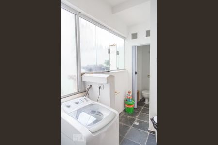 Apartamento à venda com 100m², 2 quartos e sem vaga Apartamento à venda com 100m², 2 quartos e sem vagaÁrea de Serviço