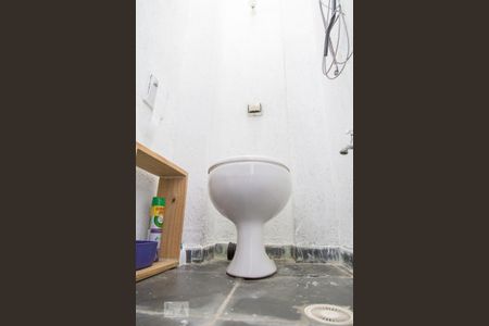 Apartamento à venda com 100m², 2 quartos e sem vaga Apartamento à venda com 100m², 2 quartos e sem vagaBanheiro de Serviço