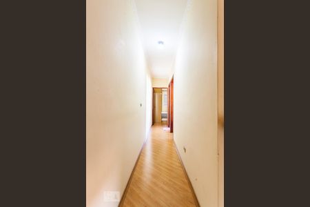 Casa à venda com 170m², 3 quartos e 2 vagas Casa à venda com 170m², 3 quartos e 2 vagasCorredor