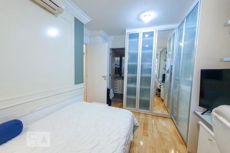 Apartamento para alugar com 165m², 3 quartos e 3 vagas Apartamento para alugar com 165m², 3 quartos e 3 vagasQuarto 2 - Suíte