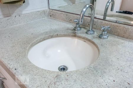 Apartamento para alugar com 165m², 3 quartos e 3 vagas Apartamento para alugar com 165m², 3 quartos e 3 vagasBanheiro do Quarto 2