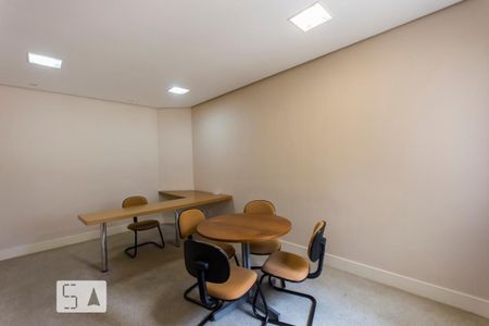 Apartamento para alugar com 165m², 3 quartos e 3 vagas Apartamento para alugar com 165m², 3 quartos e 3 vagasÁrea comum - Home Office