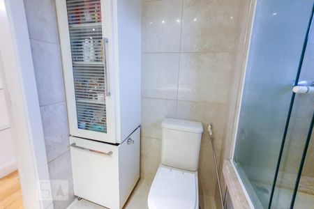 Apartamento para alugar com 165m², 3 quartos e 3 vagas Apartamento para alugar com 165m², 3 quartos e 3 vagasBanheiro da Suíte 1