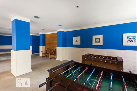 Apartamento para alugar com 165m², 3 quartos e 3 vagas Apartamento para alugar com 165m², 3 quartos e 3 vagasÁrea comum - Sala de Jogos