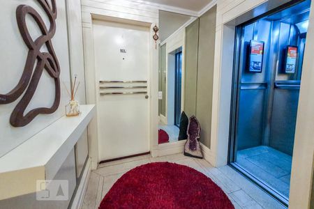 Apartamento para alugar com 165m², 3 quartos e 3 vagas Apartamento para alugar com 165m², 3 quartos e 3 vagasHall de Entrada