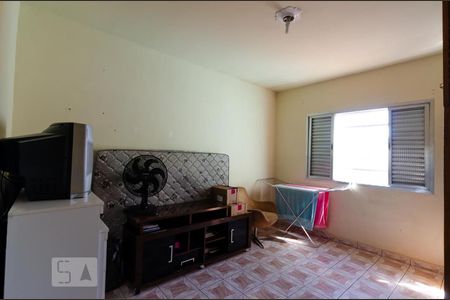 Quarto 1 de casa para alugar com 2 quartos, 100m² em Parque Boturussu, São Paulo