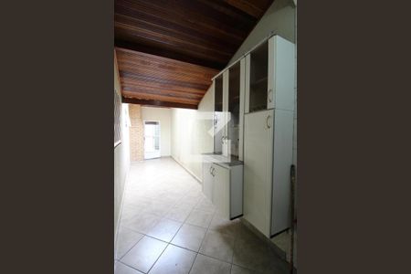 Casa à venda com 162m², 3 quartos e 2 vagasEntrada 