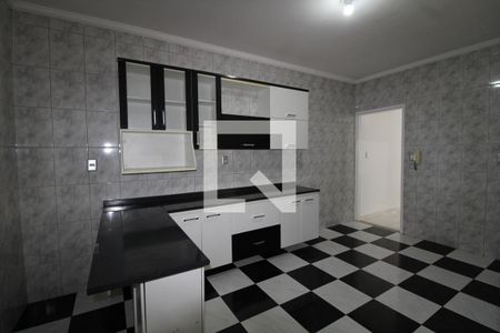 Casa à venda com 162m², 3 quartos e 2 vagasCozinha 