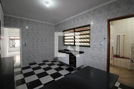 Casa à venda com 162m², 3 quartos e 2 vagasCozinha 