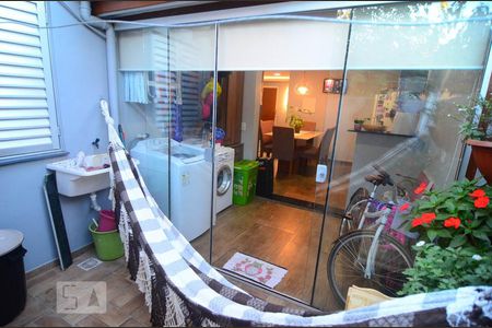 Casa de condomínio à venda com 605m², 2 quartos e 2 vagasÁrea de serviço