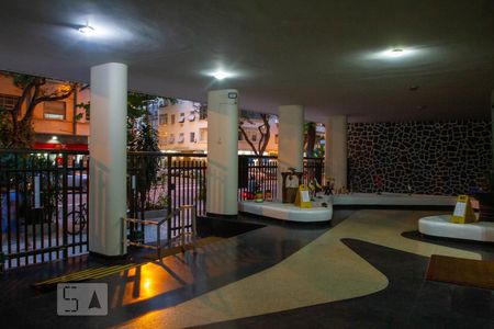 Apartamento à venda com 60m², 1 quarto e sem vaga Apartamento à venda com 60m², 1 quarto e sem vagaEntrada do Prédio