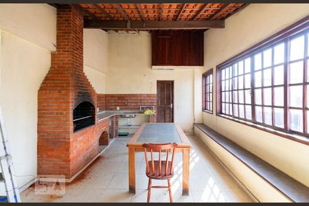 Casa de condomínio à venda com 200m², 3 quartos e 1 vaga3º Andar