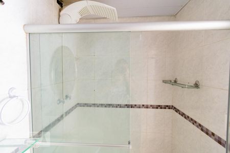 Casa de condomínio à venda com 200m², 3 quartos e 1 vagaBanheiro da Suíte