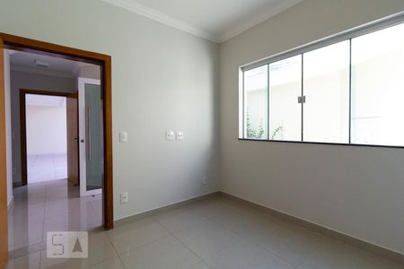Sala 3 de casa para alugar com 4 quartos, 470m² em Chaves, Uberlândia