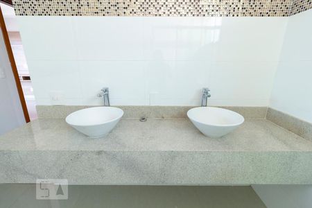 Casa para alugar com 470m², 4 quartos e 4 vagas Casa para alugar com 470m², 4 quartos e 4 vagasSuíte 1