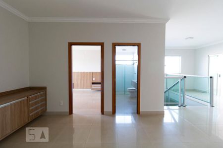 Casa para alugar com 470m², 4 quartos e 4 vagas Casa para alugar com 470m², 4 quartos e 4 vagasHall dos quartos
