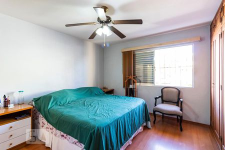 Casa à venda com 283m², 4 quartos e 3 vagas2o. Andar - Quarto 3 - Suíte