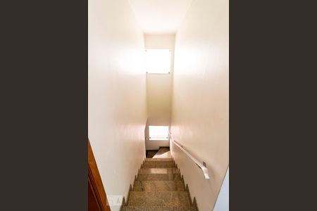 Casa à venda com 283m², 4 quartos e 3 vagas2o. Andar - Escadas