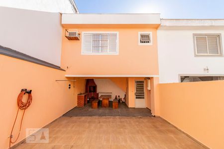 Casa à venda com 283m², 4 quartos e 3 vagasFundos - Edícula